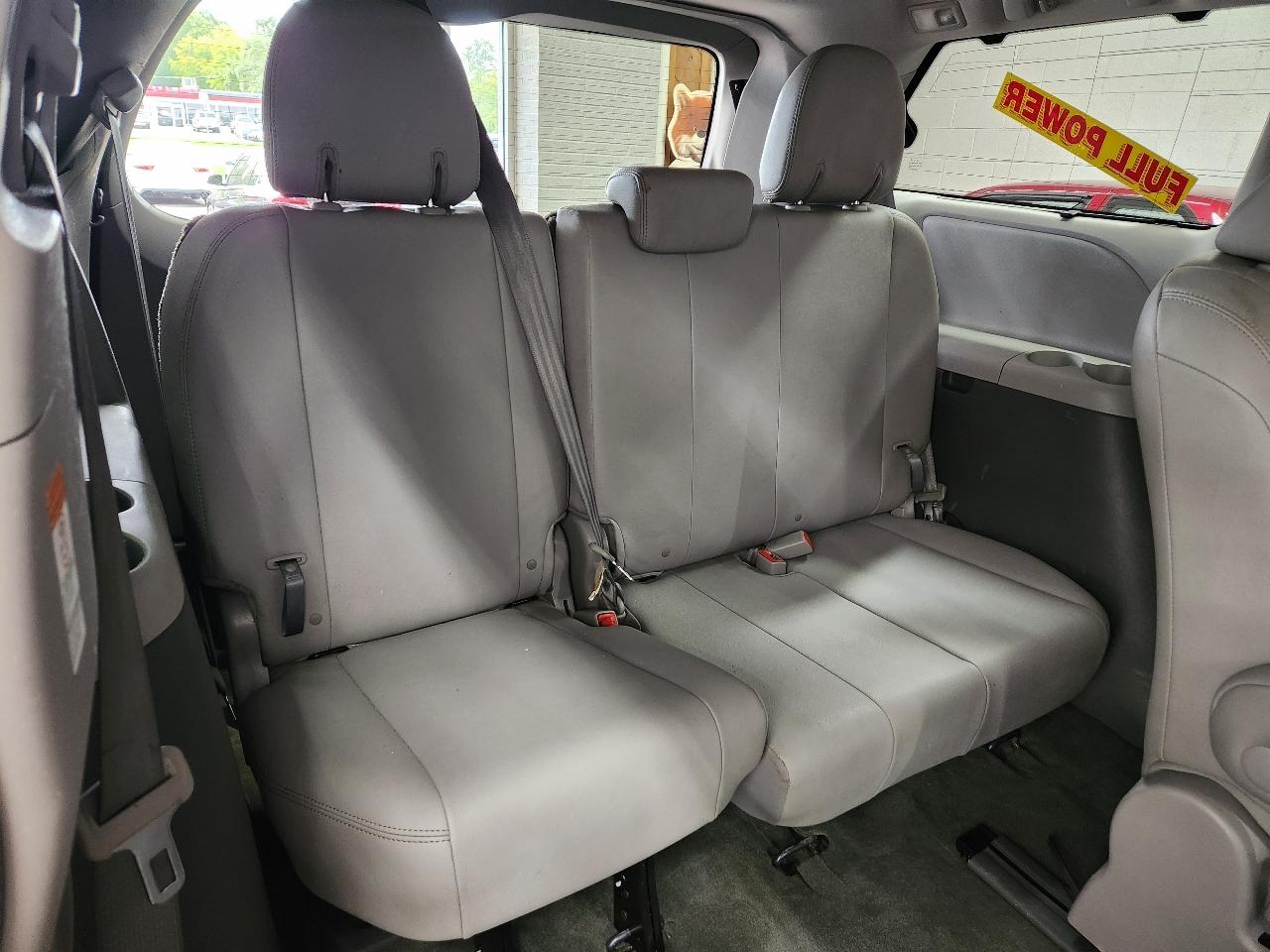 Toyota Sienna XLE 2015