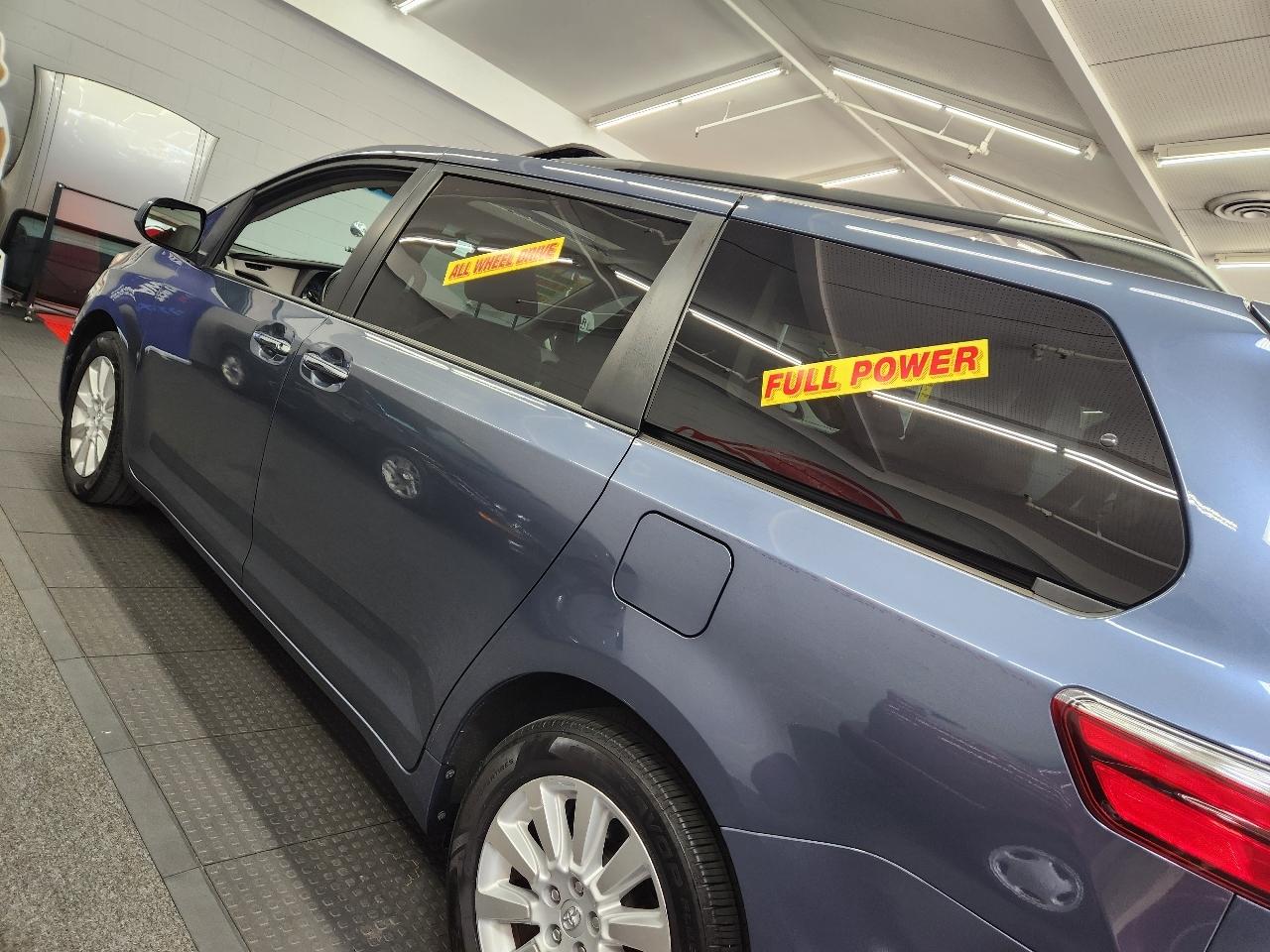 Toyota Sienna XLE 2015