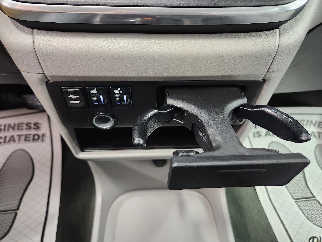 Toyota Sienna XLE 2015