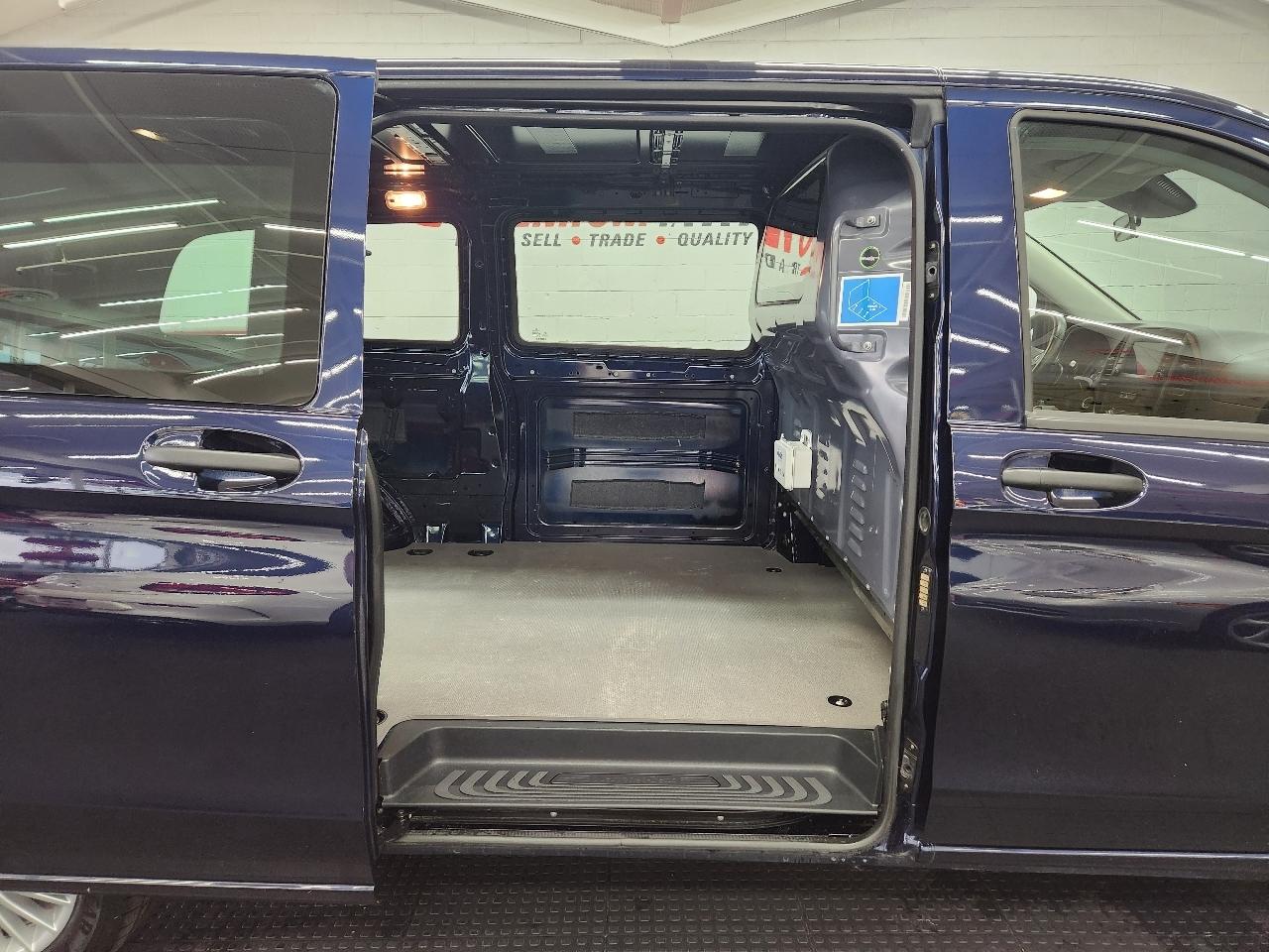 Mercedes-Benz Metris  2022