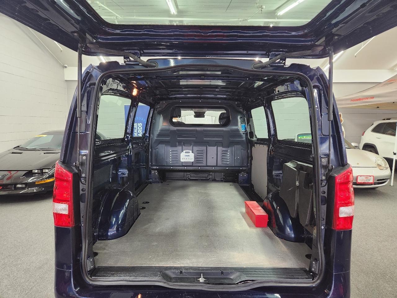 Mercedes-Benz Metris  2022