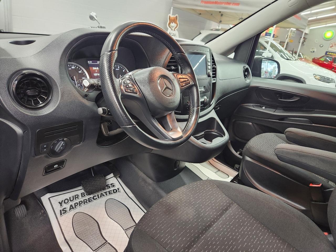 Mercedes-Benz Metris  2022