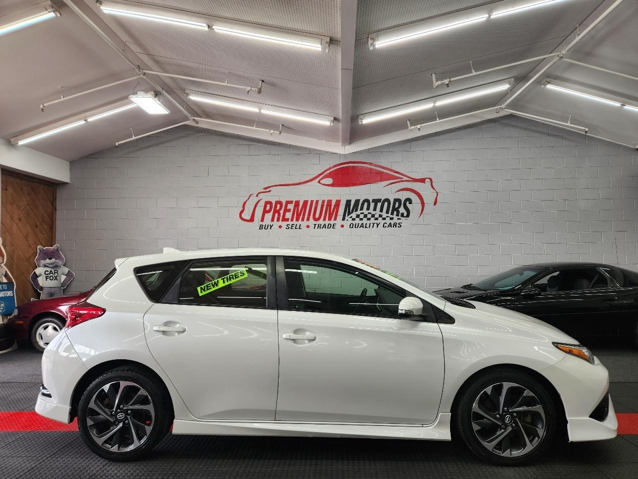 Scion iM 4D Hatchback 2016