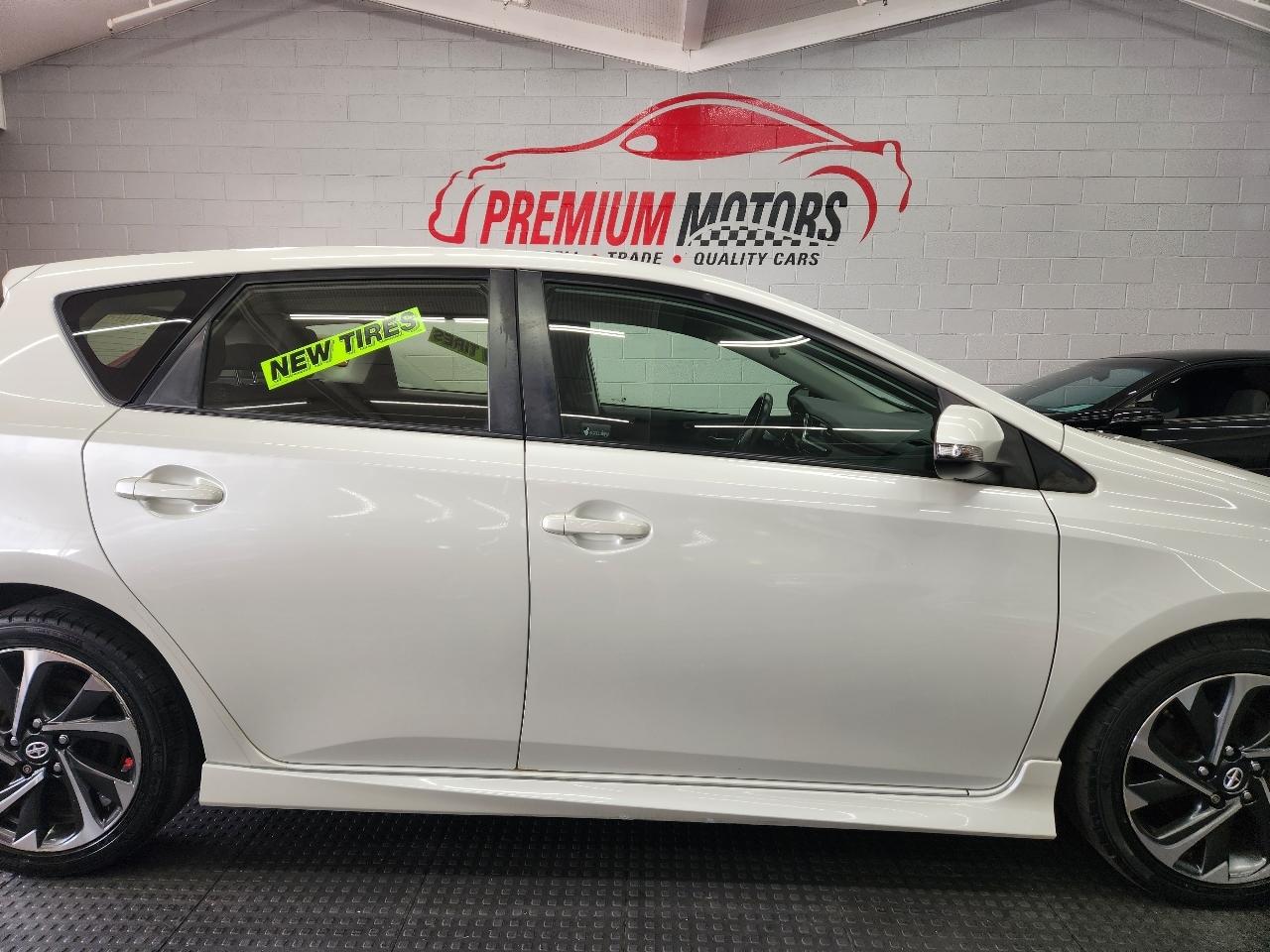 Scion iM 4D Hatchback 2016