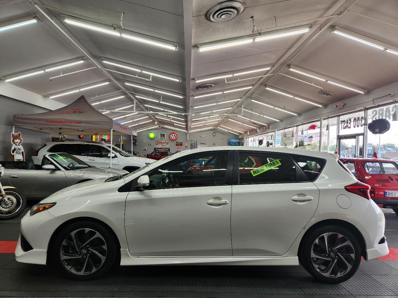 Scion iM 4D Hatchback 2016