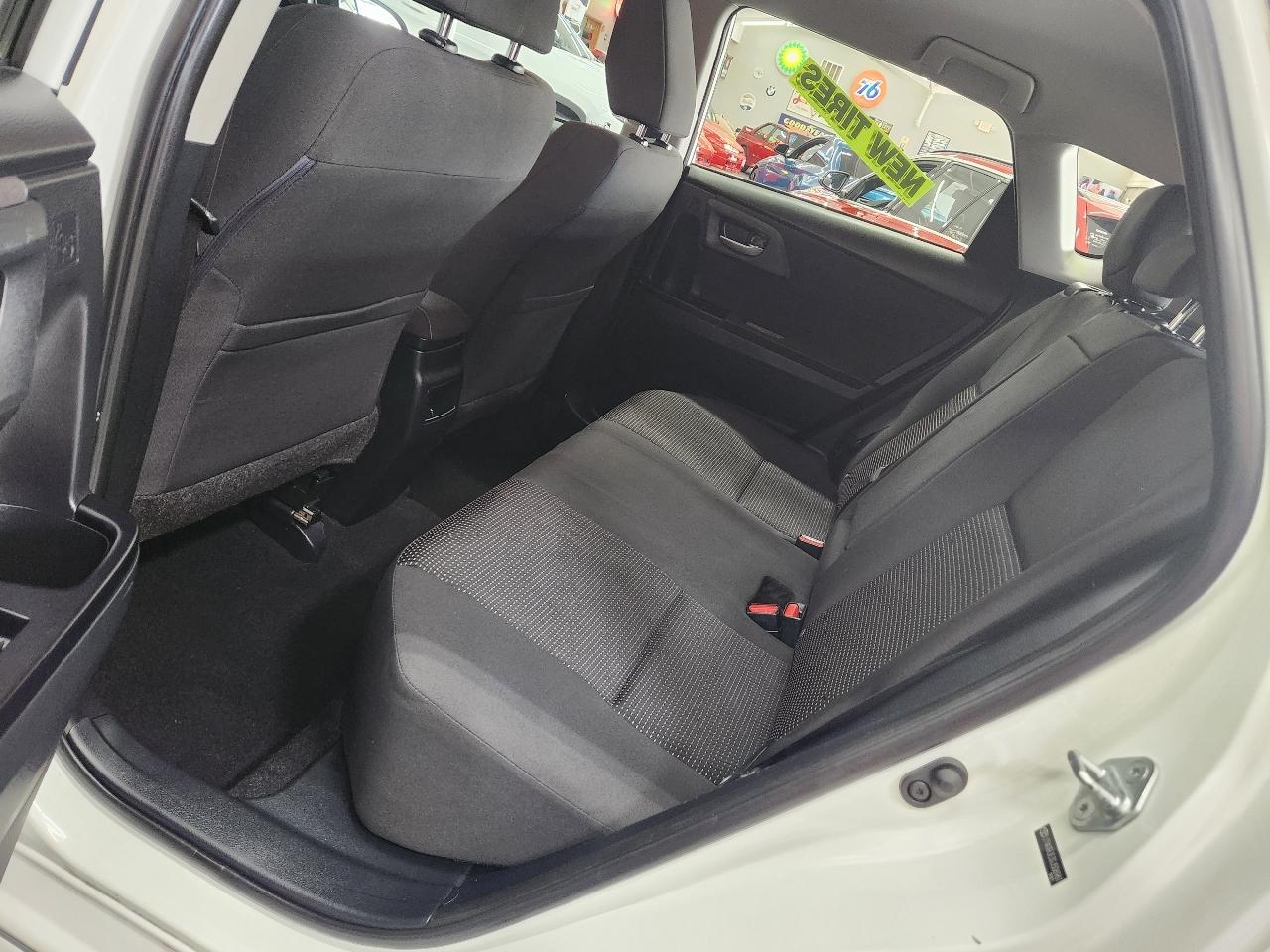 Scion iM 4D Hatchback 2016