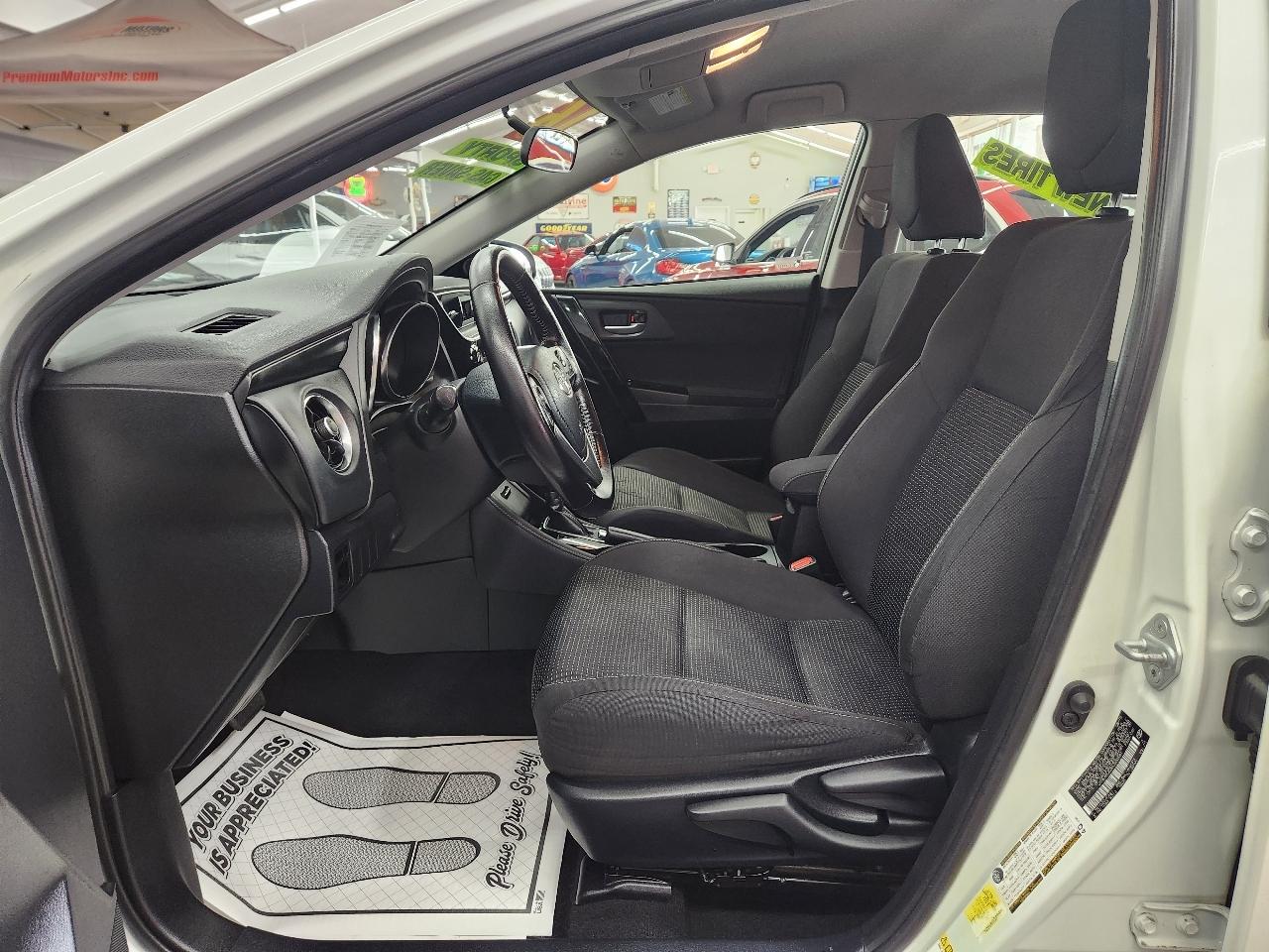 Scion iM 4D Hatchback 2016