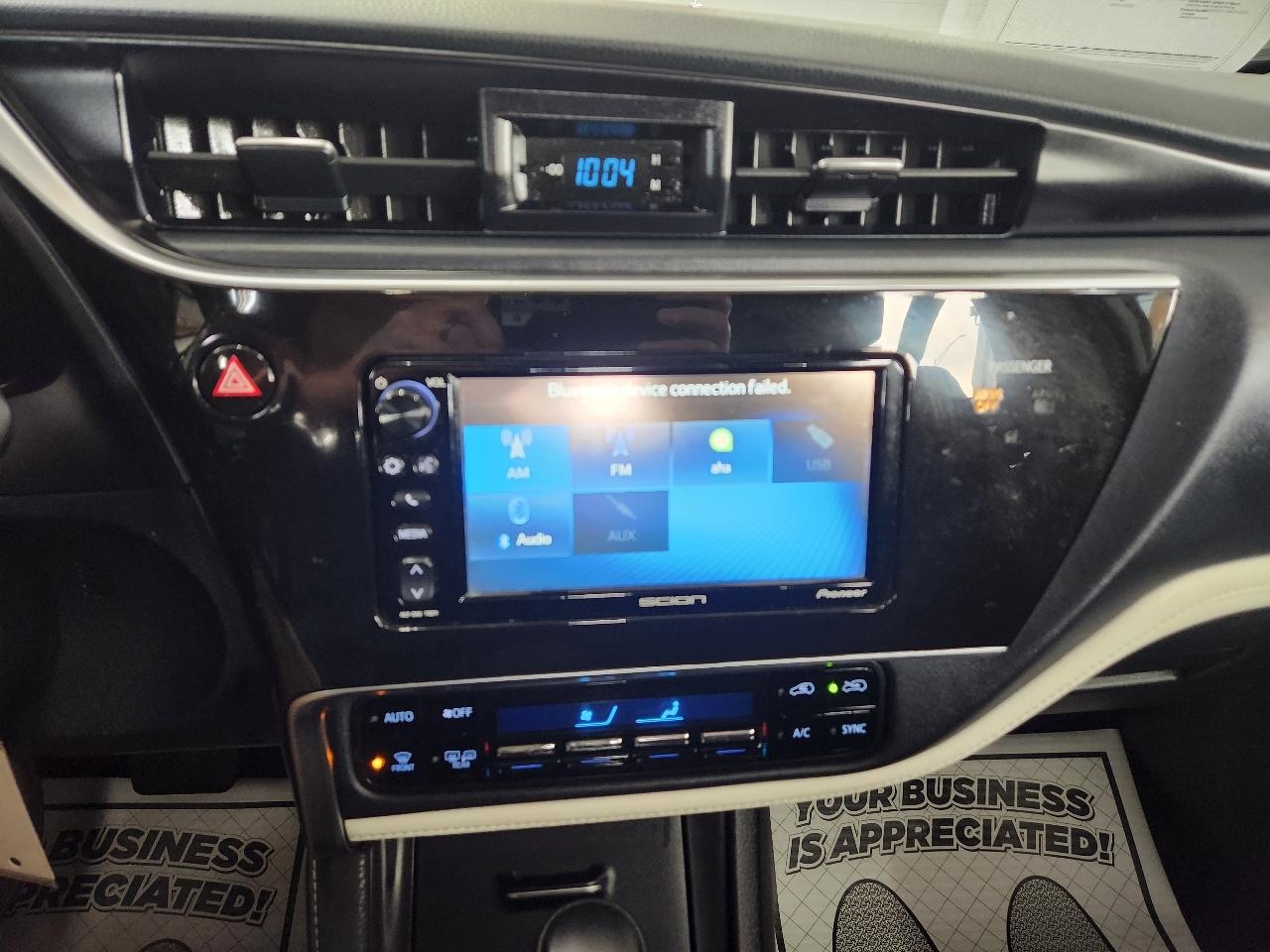 Scion iM 4D Hatchback 2016