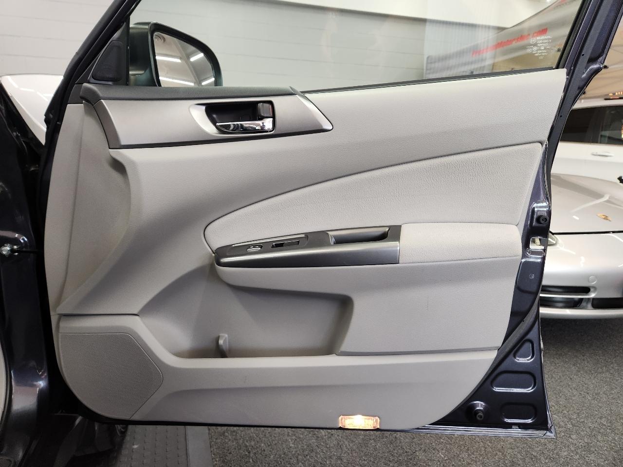 Subaru Forester Limited 2012