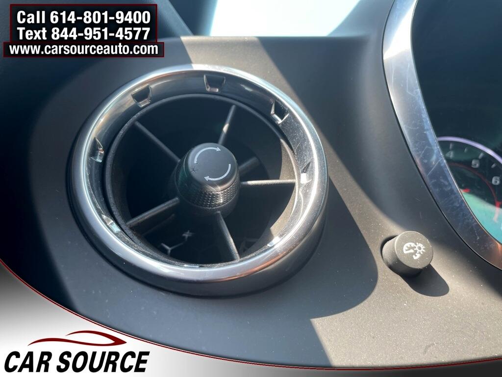 2017 Chevrolet Camaro 1LT photo 17