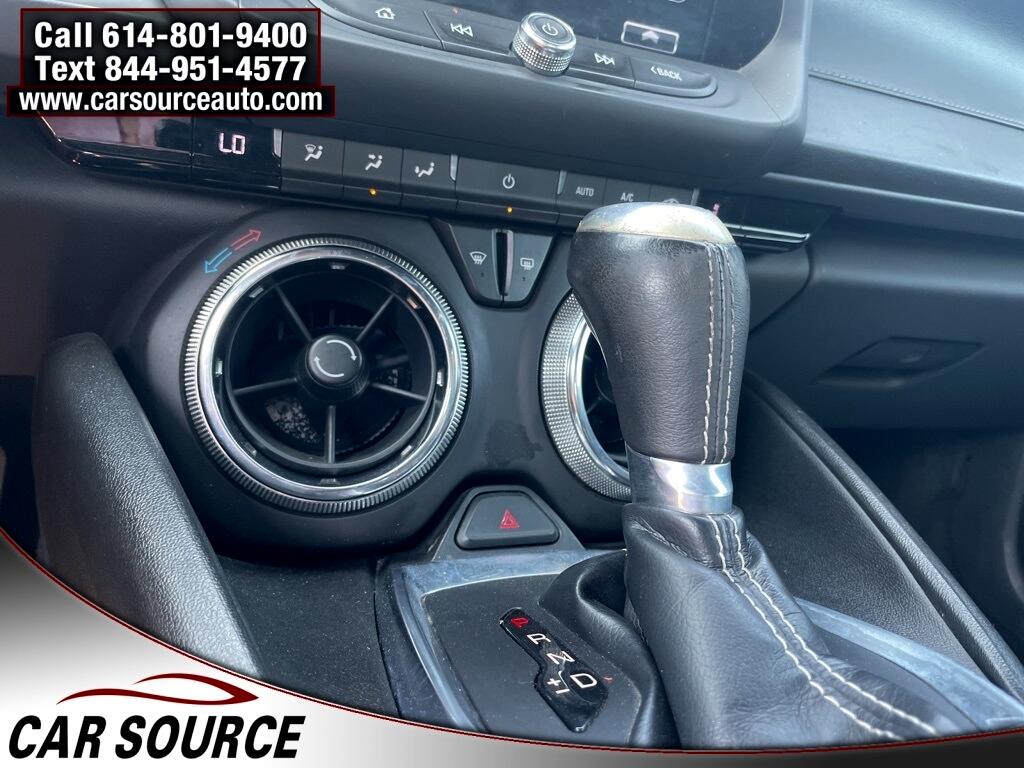 2017 Chevrolet Camaro 1LT photo 20