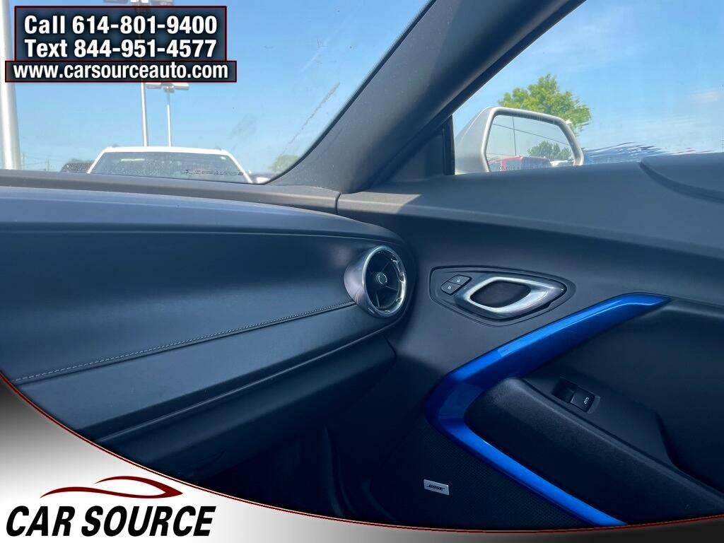 2017 Chevrolet Camaro 1LT photo 22