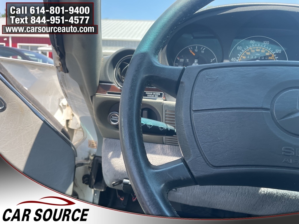 Mercedes-Benz 560 Series  1989