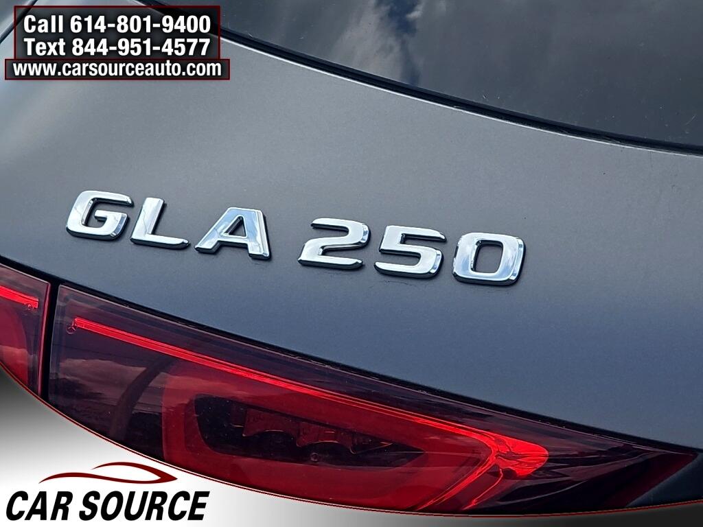 2021 Mercedes Benz GLA 250 photo 5