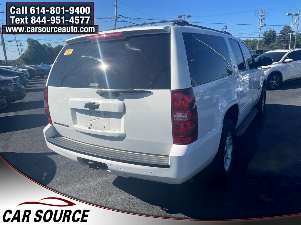 2012 Chevrolet Suburban LT photo 4