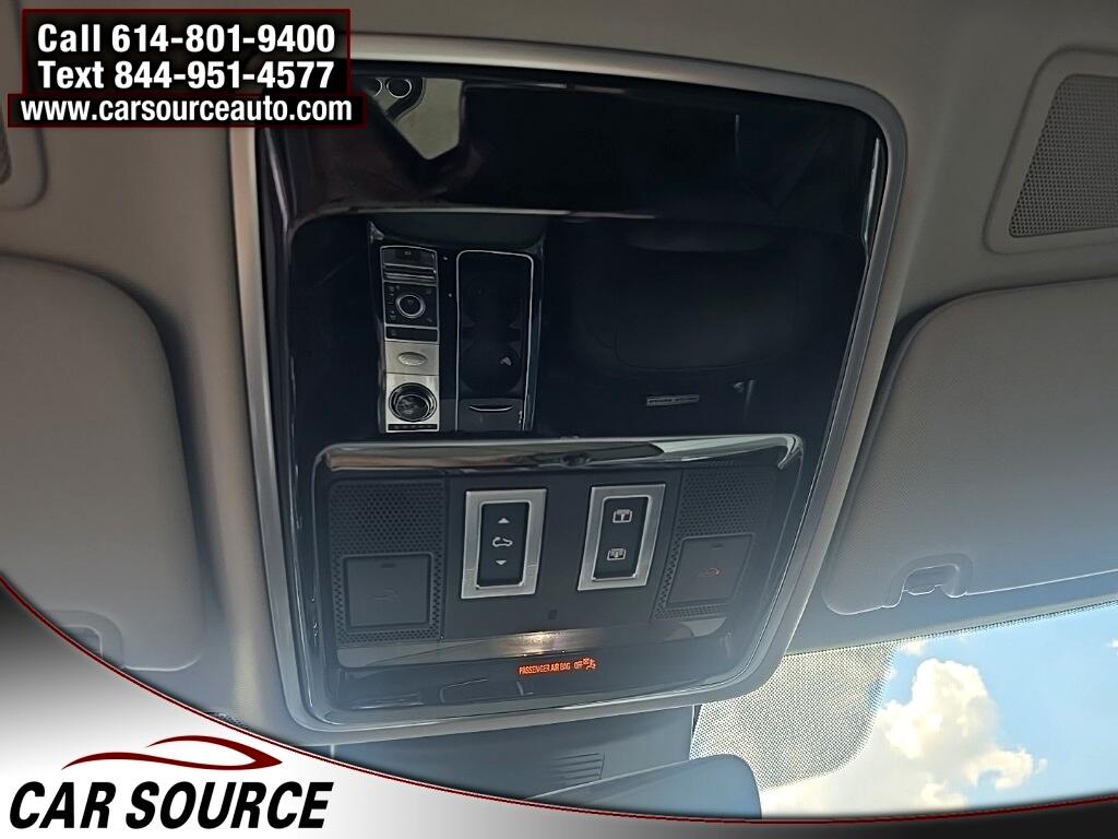 2020 Land Rover Range Rover HSE photo 17