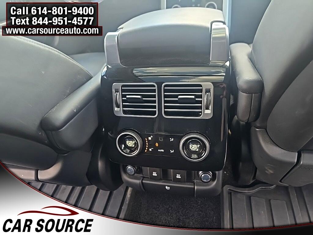 2020 Land Rover Range Rover HSE photo 26