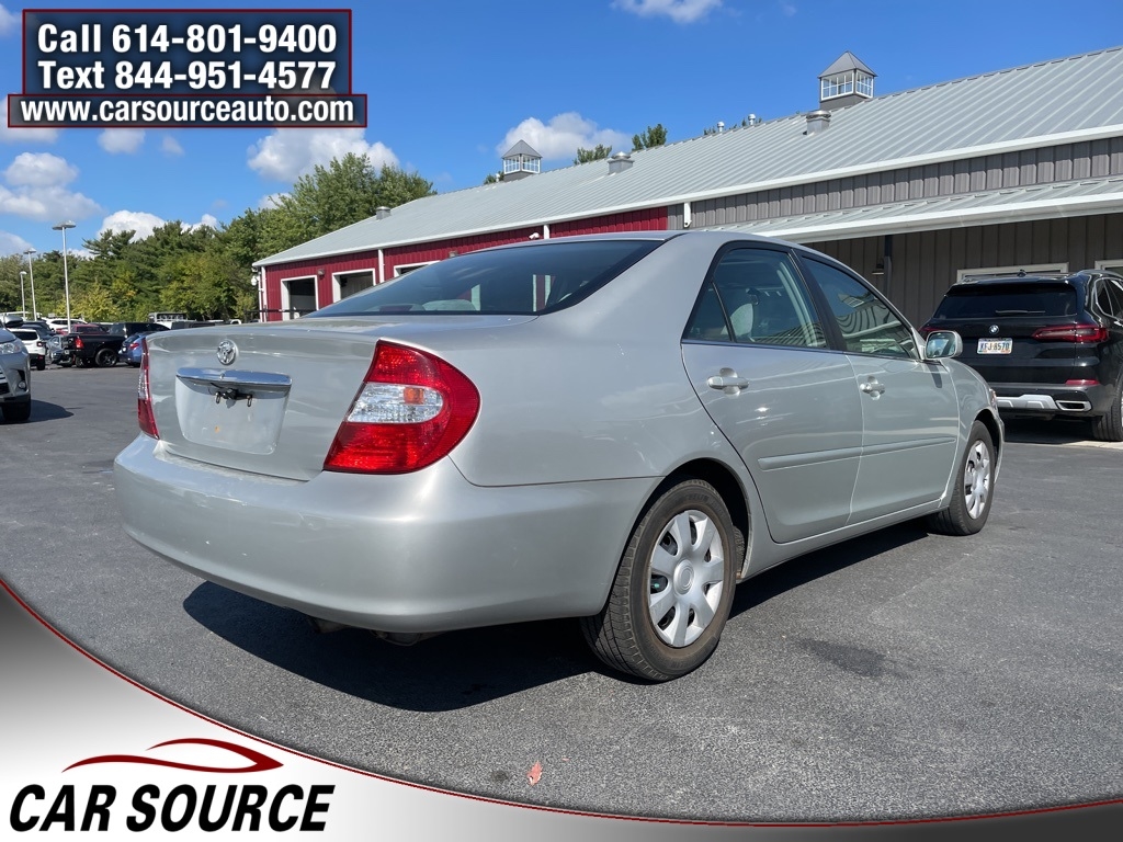 2004 Toyota Camry LE photo 5