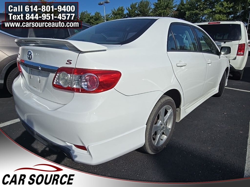 2012 Toyota Corolla L photo 4
