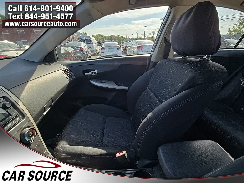 2012 Toyota Corolla L photo 12