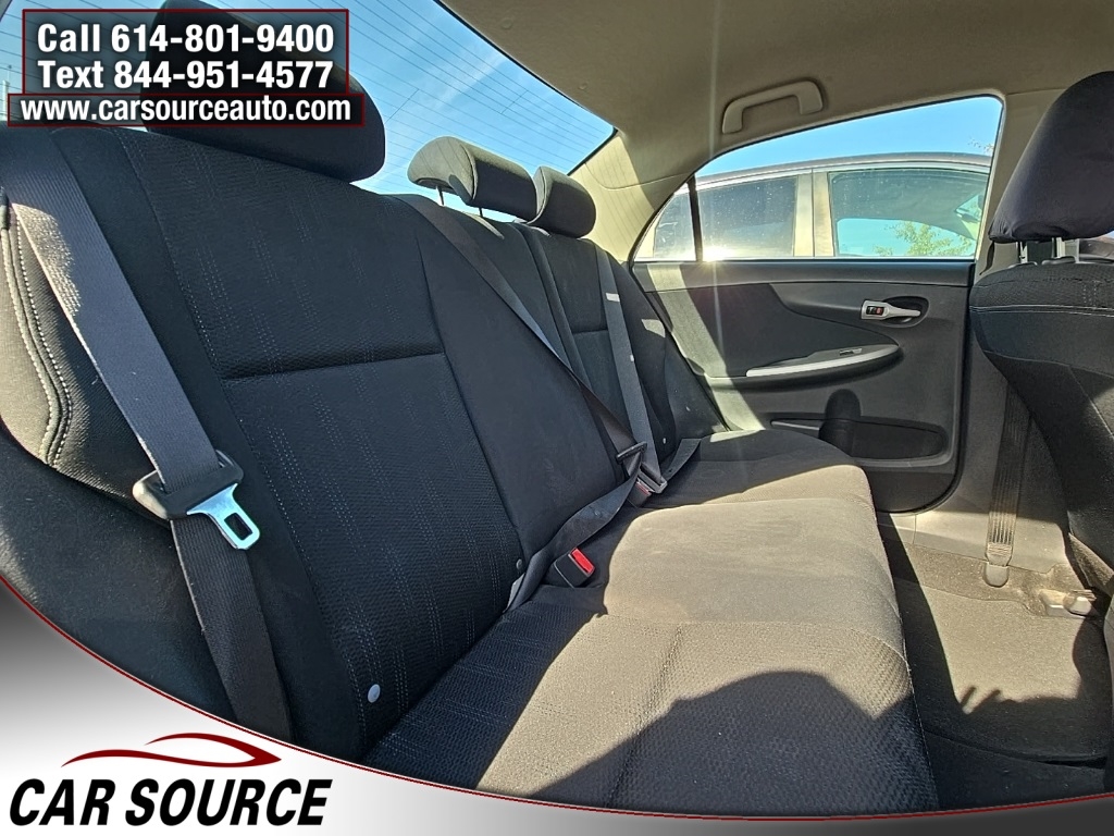 2012 Toyota Corolla L photo 20