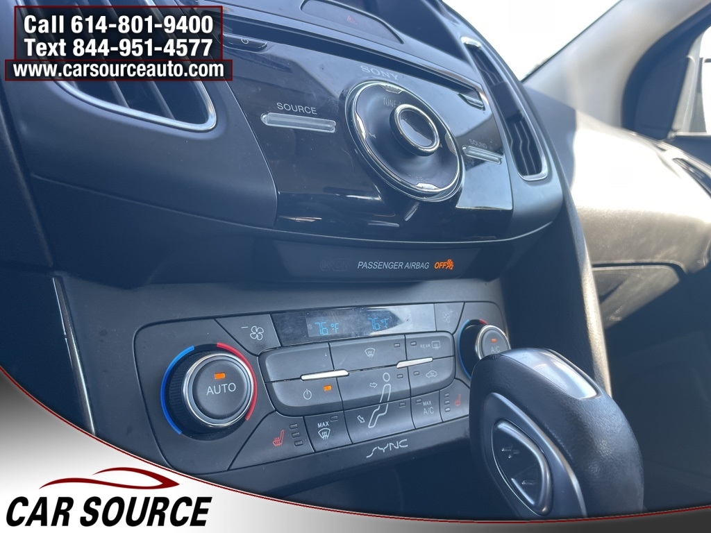2015 Ford Focus Titanium photo 13