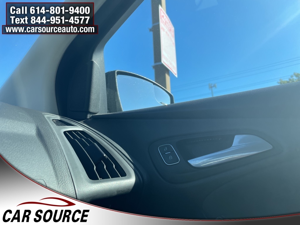 2015 Ford Focus Titanium photo 15
