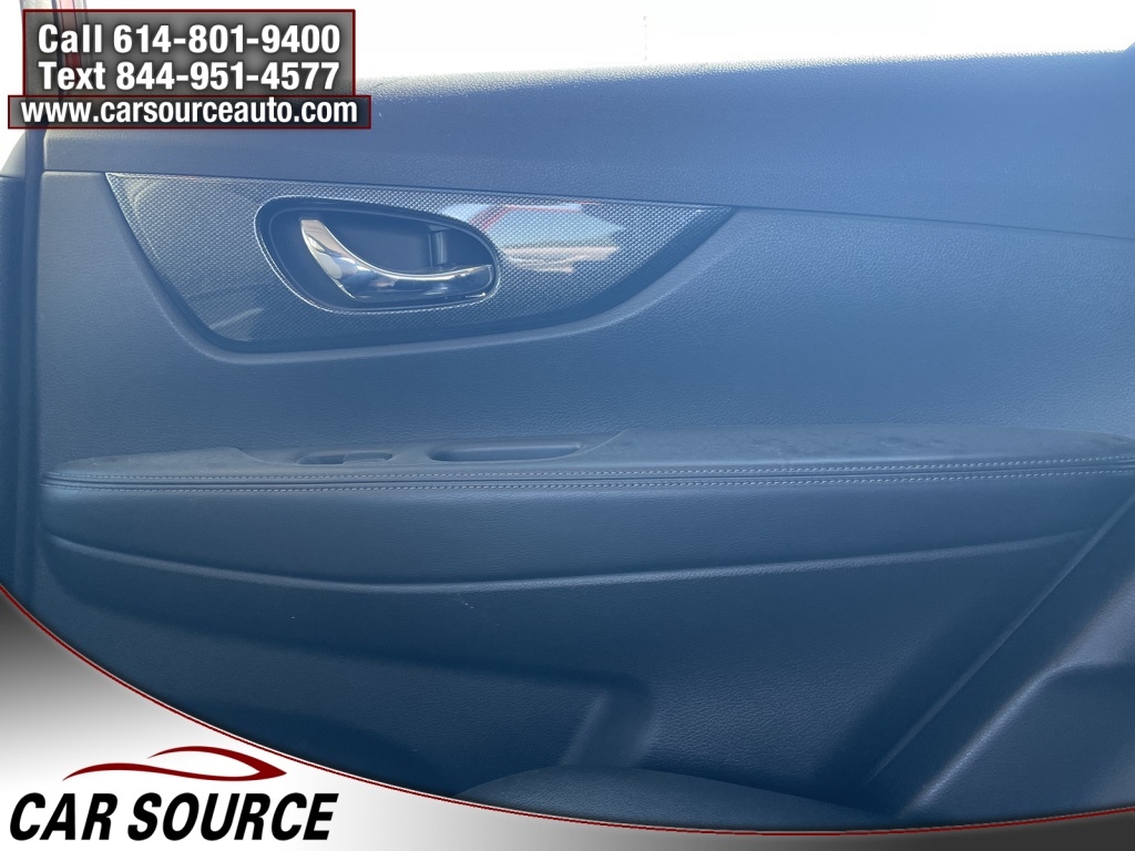2016 Nissan Rogue SL photo 13