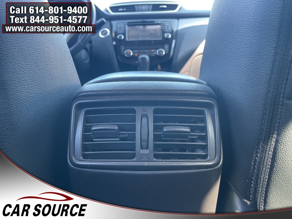 2016 Nissan Rogue SL photo 15