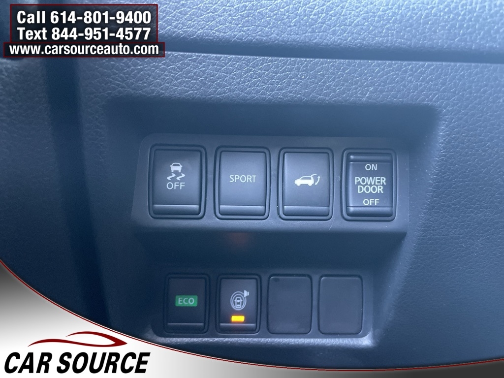 2016 Nissan Rogue SL photo 18