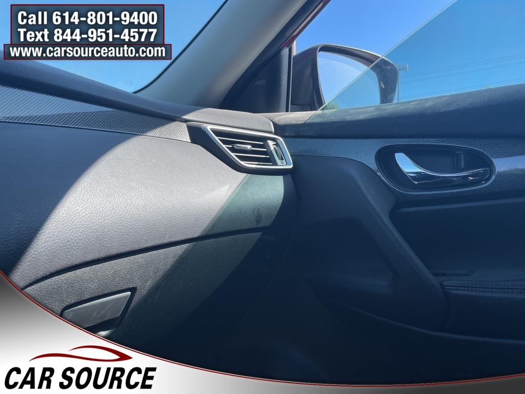 2016 Nissan Rogue SL photo 23