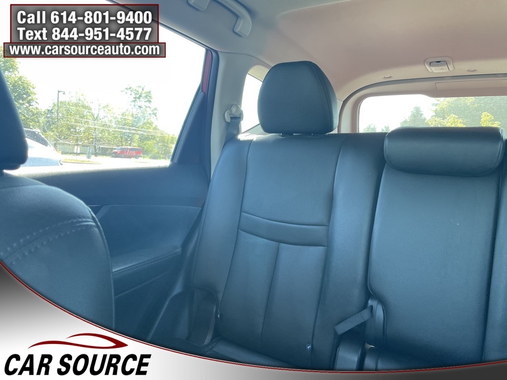 2016 Nissan Rogue SL photo 25