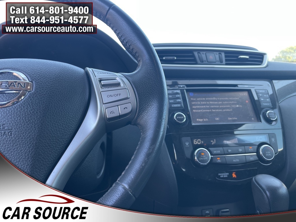 2016 Nissan Rogue SL photo 28