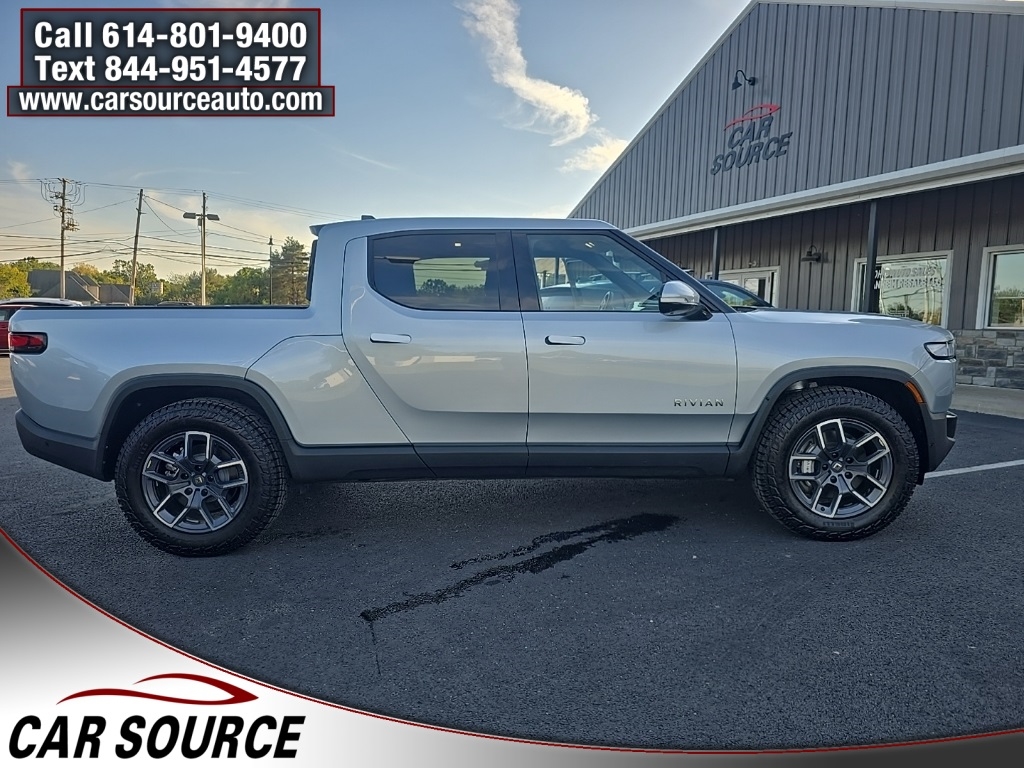 2024 Rivian R1T Adventure photo 9