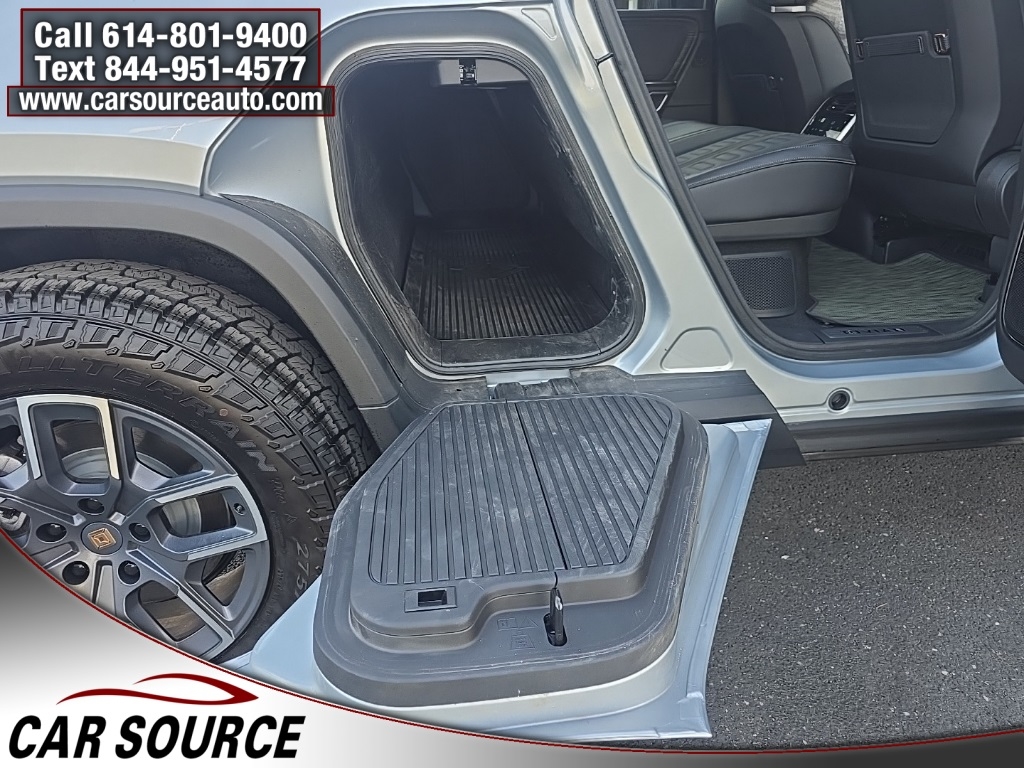 2024 Rivian R1T Adventure photo 11