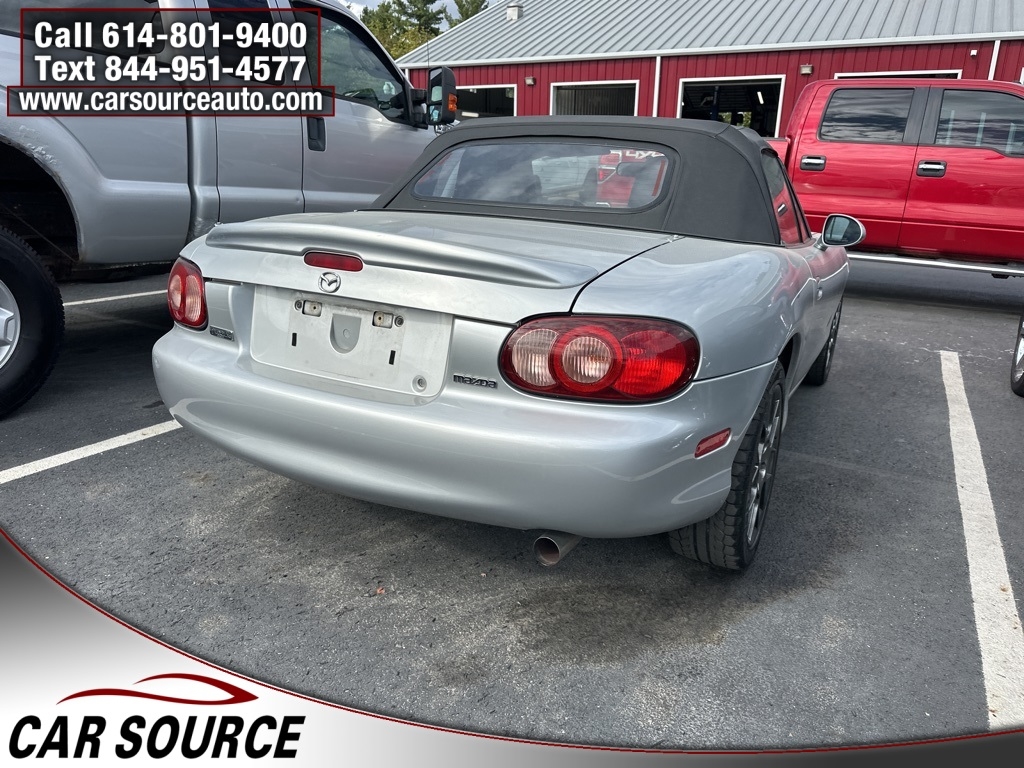 Mazda MX-5 Miata  2004