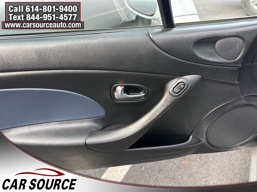 Mazda MX-5 Miata  2004