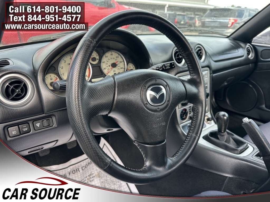 Mazda MX-5 Miata  2004