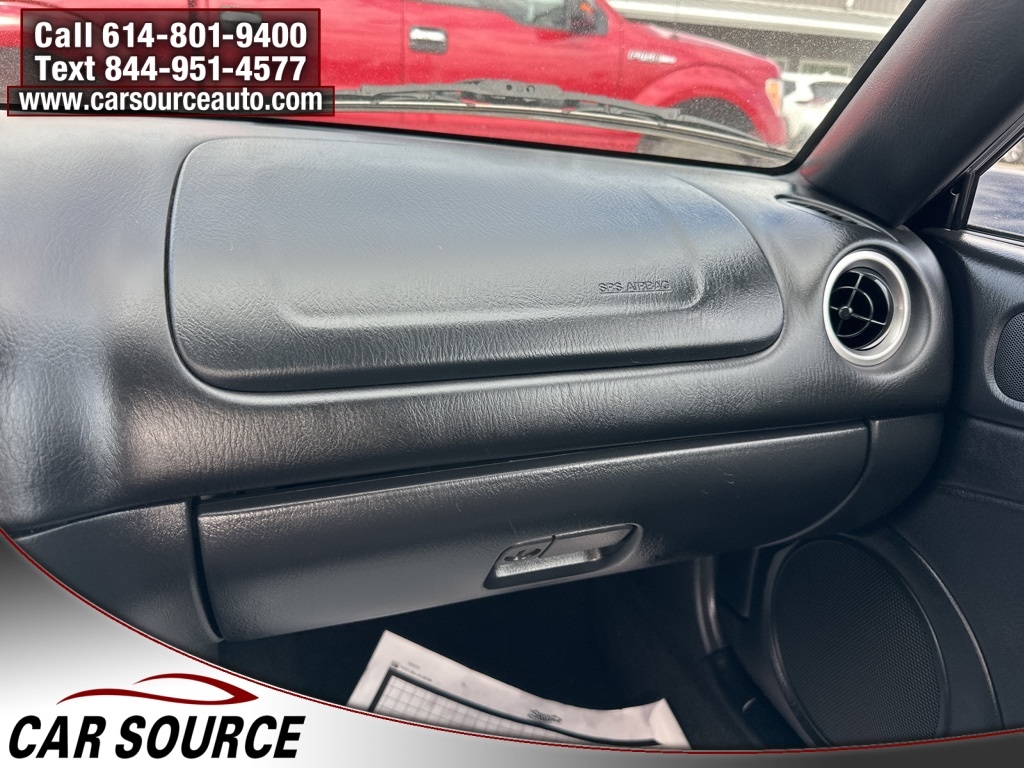 Mazda MX-5 Miata  2004