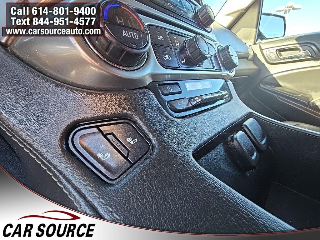 Chevrolet Suburban  2015