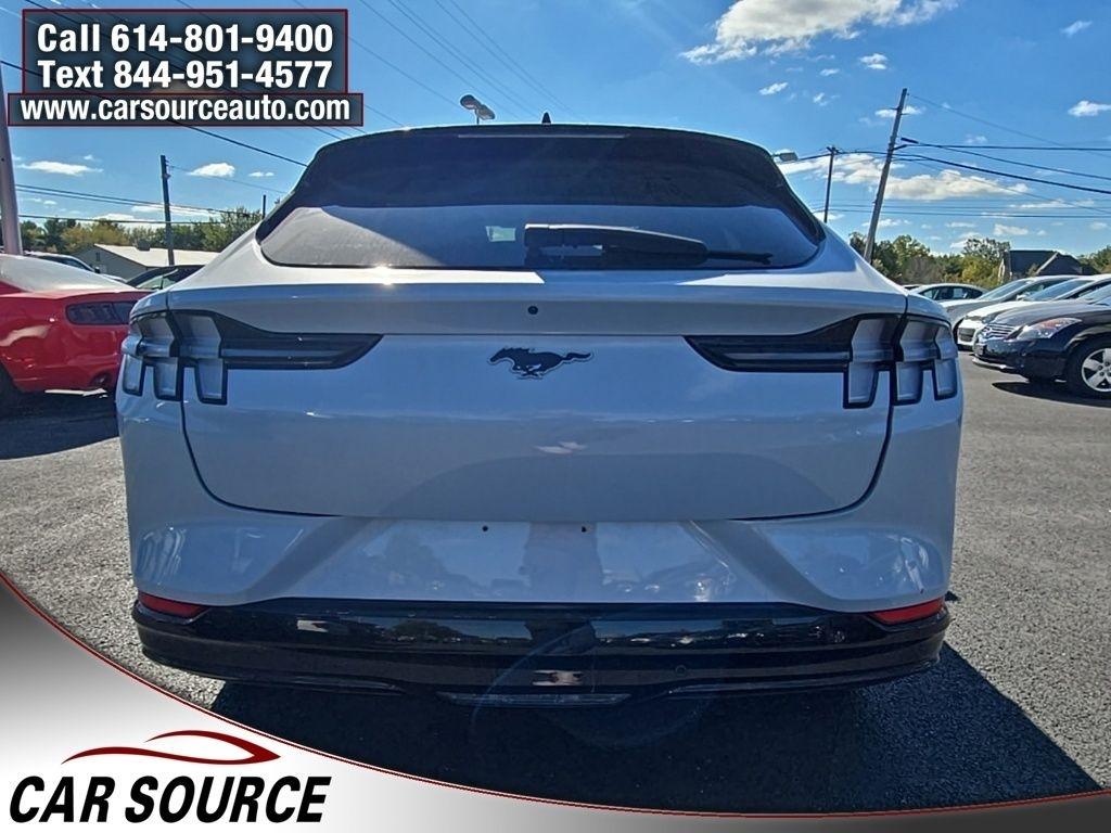 Ford Mustang Mach-E  2023