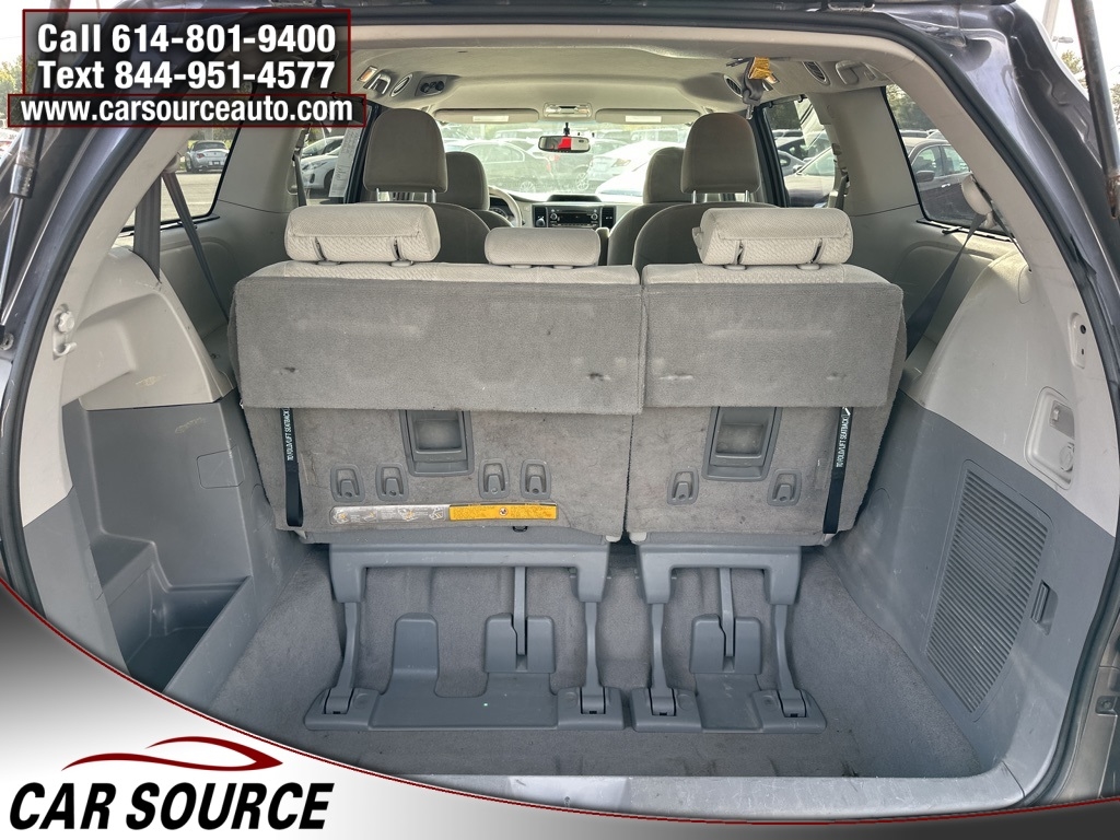 Toyota Sienna  2011 Toyota Sienna  2011