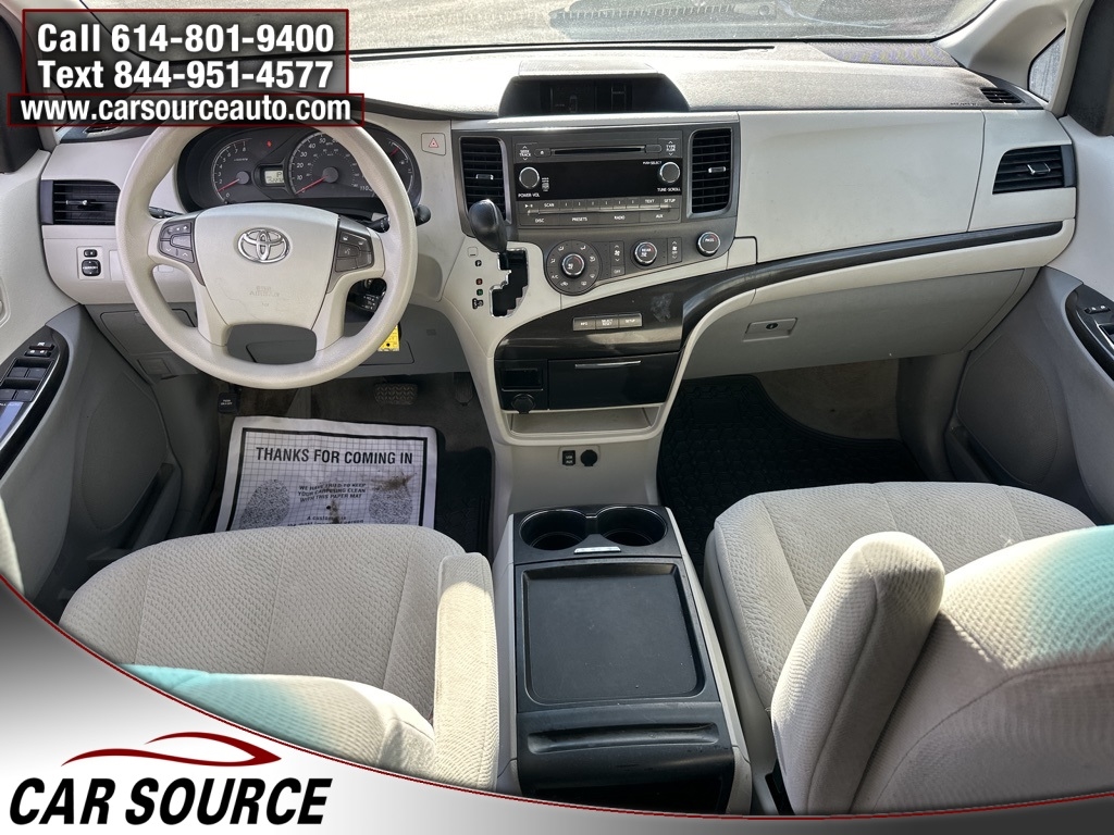 Toyota Sienna  2011 Toyota Sienna  2011