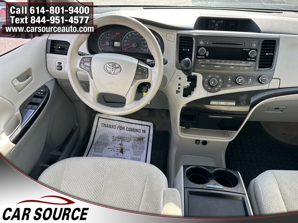Toyota Sienna  2011 Toyota Sienna  2011