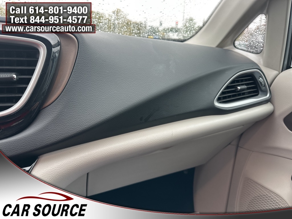 Chrysler Pacifica  2017 Chrysler Pacifica  2017