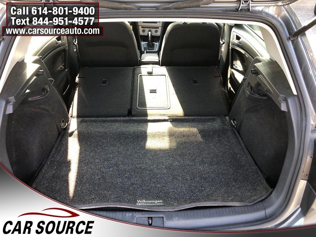 Volkswagen Golf  2016