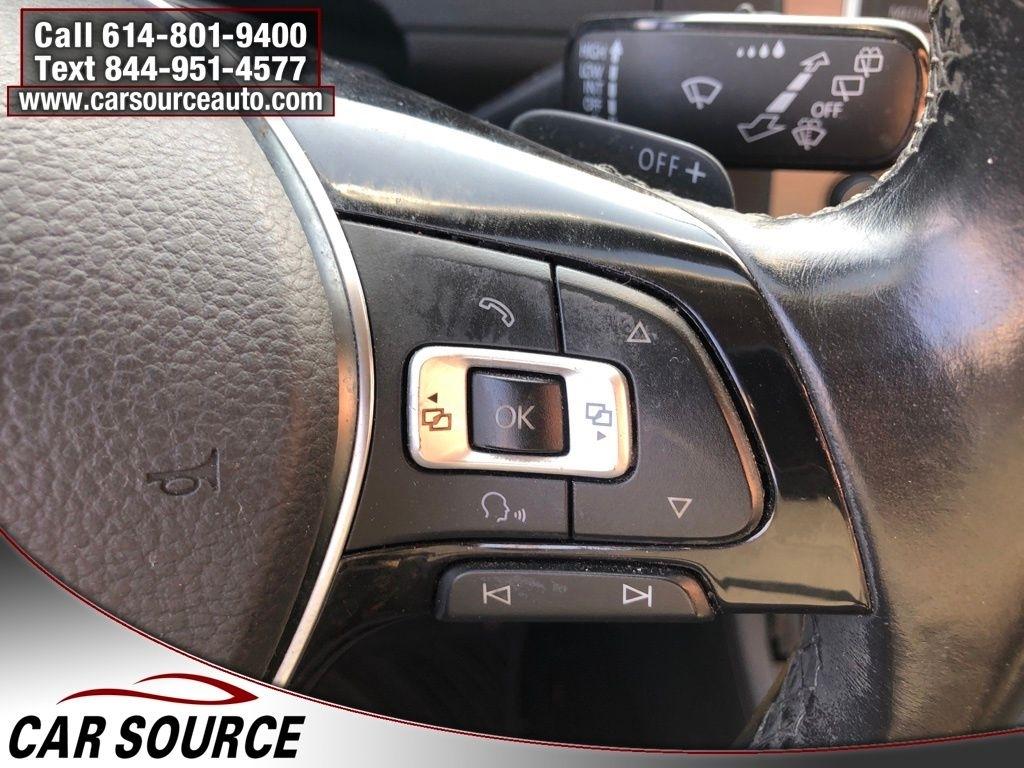 Volkswagen Golf  2016