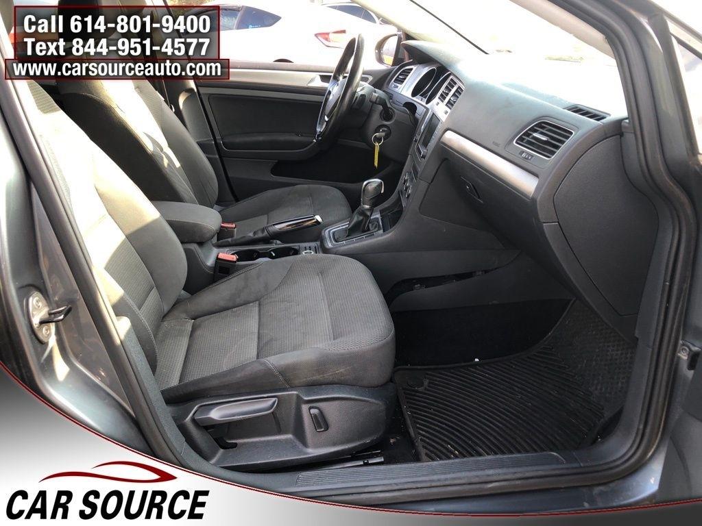 Volkswagen Golf  2016