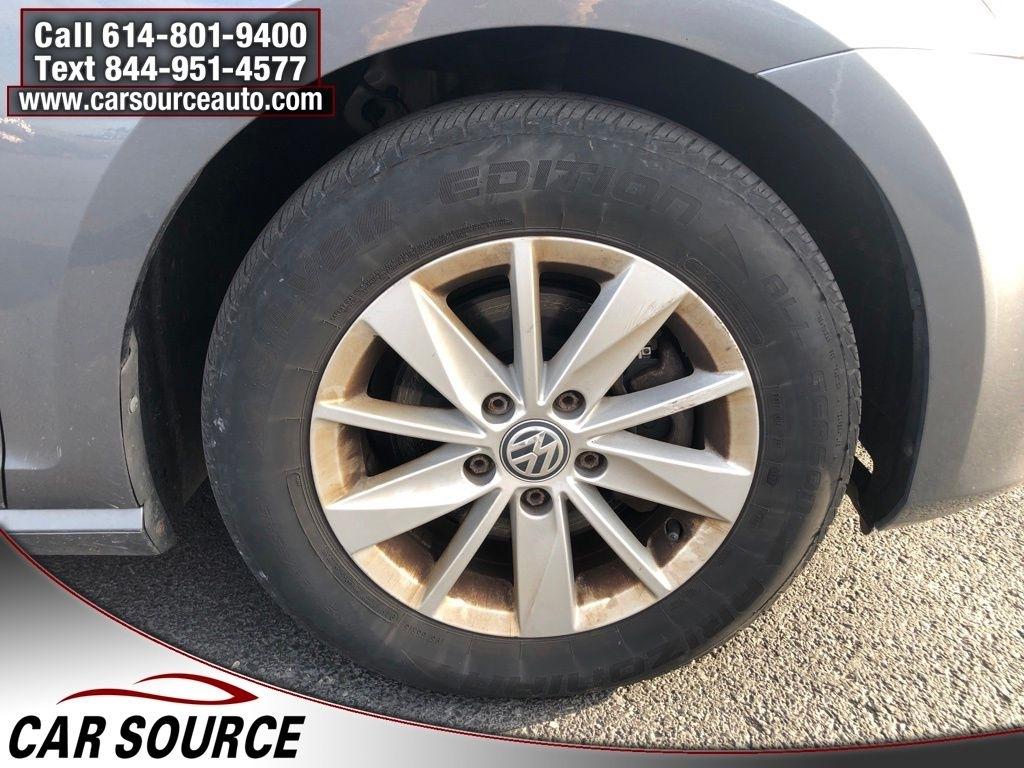 Volkswagen Golf  2016