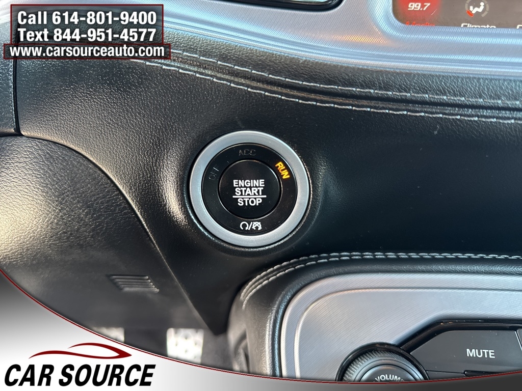 Dodge Challenger  2023